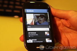 微软发布Kin系列新手机，重新定义社交智能手机体验